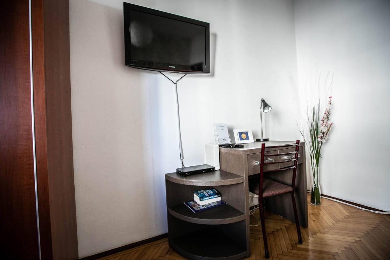 Cismigiu Garden Studio Apartment Bucharest Exterior photo